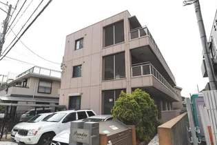 プランドール【1階】の外観