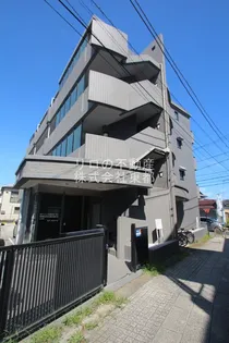 モア マヌアールの画像