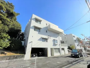 八事表山住宅1号棟の外観