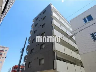 エミール東山の画像