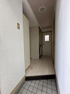 キャトルリッチ【1階】の玄関