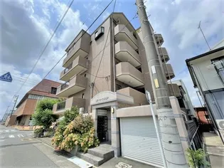 リラ ウィスタリアの画像