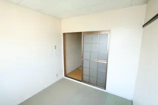 清水ハイツ【2階】の居間