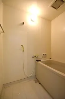 フローレンス尾前【4階】の風呂