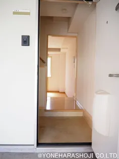 Row駒見ハイツ【1階】の玄関