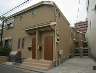 東京都新宿区大京町【アパート】の外観