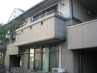 ラルジュリヴィエールの画像