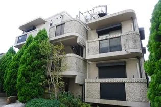 東京都世田谷区北沢4【マンション】の外観