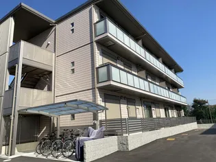 ルミナーレB棟【1階】の外観