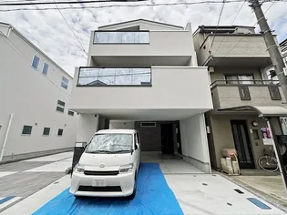 東京都港区南麻布4【一戸建】の外観