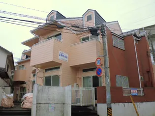 レオパレス三百人町【1階】の外観