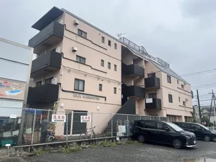 ボックス釜利谷【3階】の外観
