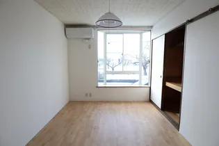 スプリングフィールド II【2階】の内装