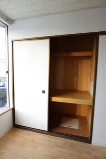 スプリングフィールド II【2階】の内装