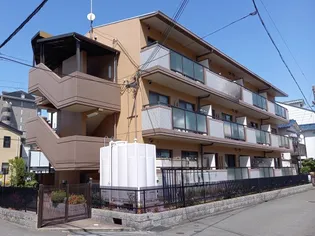 川口マンション【1階】の外観
