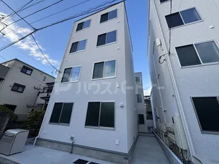 ウィズ小菅【1階】の外観