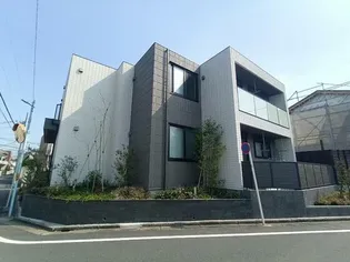 TOP OF THE HILLの画像