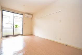 フィオラノ B【1階】の居間