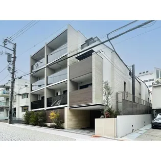 ORME COURT YOTSUYAの外観