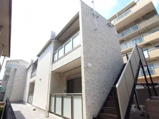 リブリ にれの木の画像