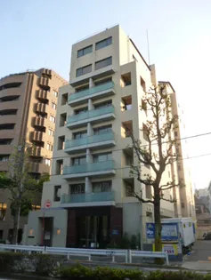 東京都港区南青山4【マンション】の外観