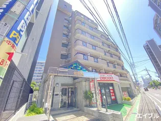 レスト楠【3階】の外観