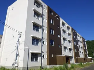 ヴィラナリー英田【4階】の外観