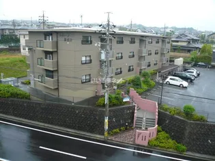 ラヴィーヌ新西方【2階】の外観