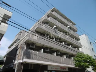 サル ド セジュールIIIの画像