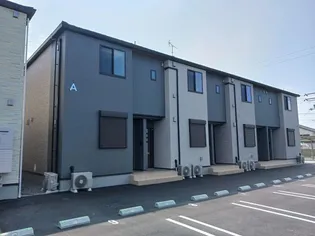 香川県綾歌郡綾川町滝宮【アパート】の外観