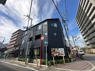 梅園町テラスハウス【3階】の外観