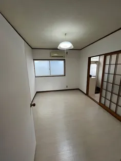 コーポ中崎【2階】の居間