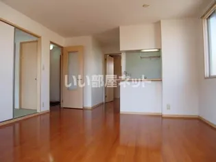 スクエア B棟【2階】の居間