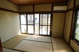 エイトコーポ【2階】の居間