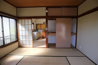 エイトコーポ【2階】の居間