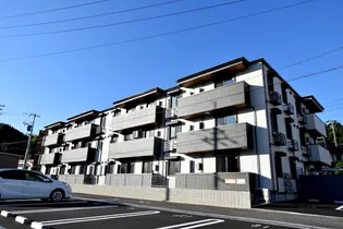 サンコートHIKARI【2階】の外観