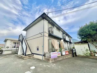 キャビン一番館【2階】の外観