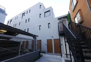 ウェルスクエアイズム四谷大京町【2階】の外観