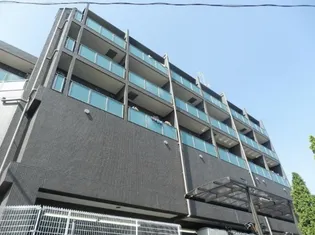 シャトレセリシエ【3階】の外観