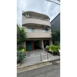 リフィオ三軒茶屋【1階】の外観