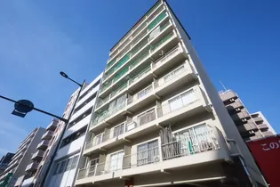 バルミー平和【6階】の外観