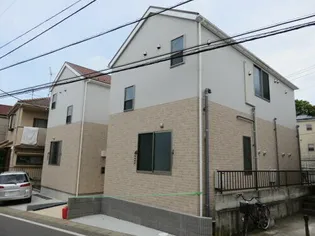 トレーフル【2階】の外観