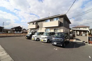 レゾナンツ A棟【1階】の外観