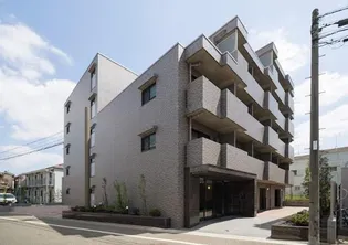 ルーブル三軒茶屋伍番館【4階】の外観