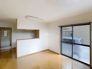 飯野ハイツ 41号の居間