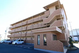 スプランドゥール半田山【4階】の外観