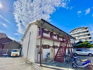 伯太マンション【2階】の外観