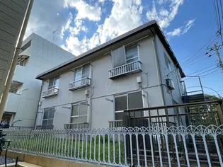 ファミーユ【1階】の外観