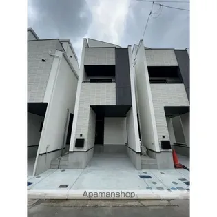 神奈川県横浜市神奈川区栗田谷【一戸建】の外観