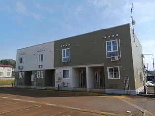 新潟県十日町市四日町新田【アパート】の外観